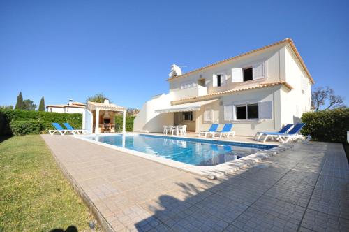 Large 3 bedroom private pool villa in Vilasol Resort