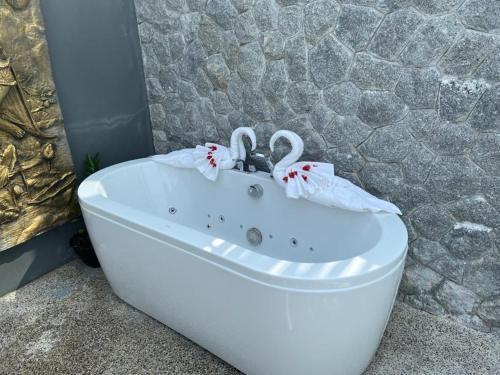 Open air bath, Peace Blue Naiharn Naturist Resort Phuket in Nai Harn Beach