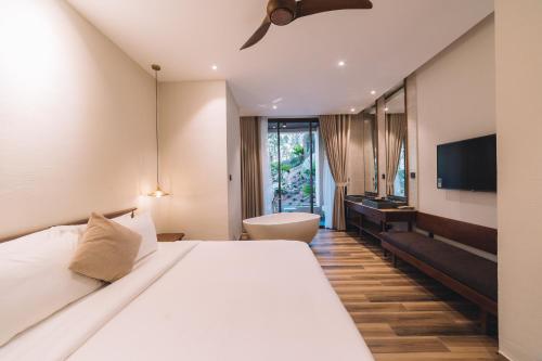 room detail thumbnail 0