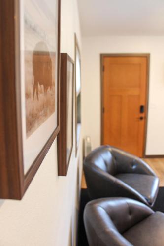 Cabin 4 at Horse Creek Resort, Rapid City (photo 6)