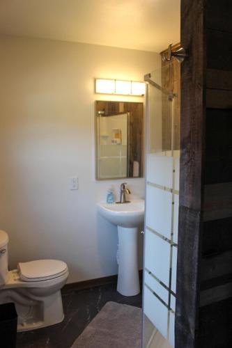 Cabin 4 at Horse Creek Resort, Rapid City (photo 11)