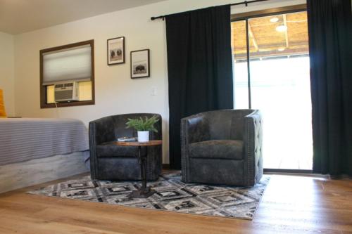 Cabin 5 at Horse Creek Resort, Rapid City (foto 5)