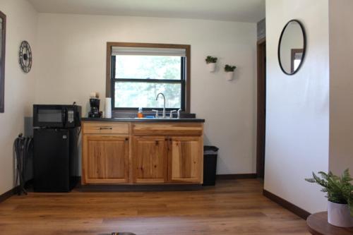 Cabin 5 at Horse Creek Resort, Rapid City (foto 9)