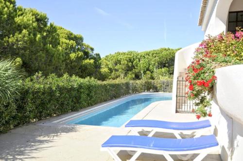 Situated in a superb position in The Old Village area - image 12