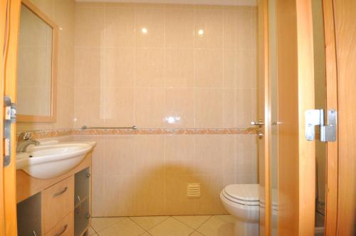 Large 6 bedroom private pool villa in Vilasol Resort - image 8