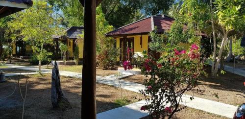 Koh Yao Noi Beach Resort Room Type - Bungalow with Garden View