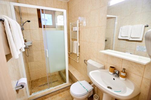 Two-Bedroom Apartment image 4