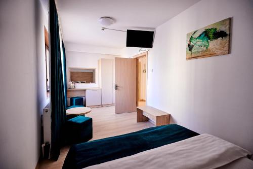 Two-Bedroom Apartment image 6