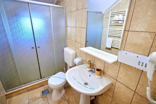 Double or Twin Room - Attic image 1