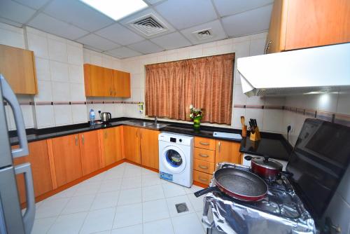 Emirates Stars Hotel Apartments Sharjah photo 2