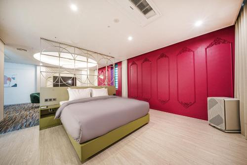 room detail thumbnail 0