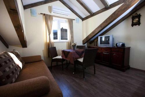Magic Apartment - image 8