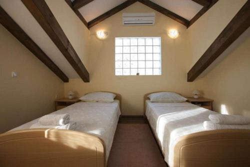 Magic Apartment - image 4