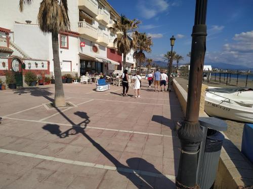  Sabinillas, perfectly located 3 bedrooms apartment, nearly beach front, PA3A in 29692 San Luis de Sabinillas