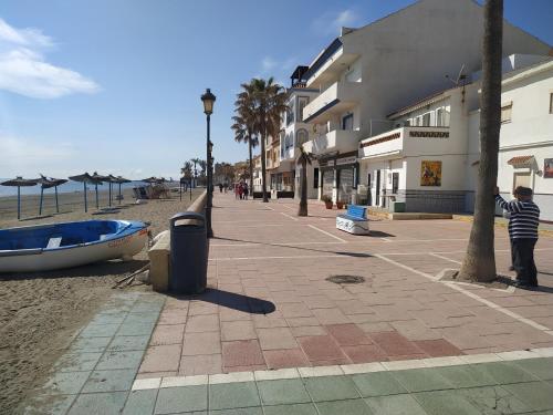  Sabinillas, perfectly located 3 bedrooms apartment, nearly beach front, PA3A in 29692 San Luis de Sabinillas