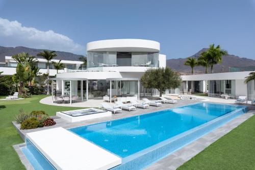 Villa Equilibrium Costa Adeje - Tap to explore photos