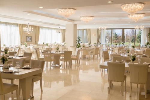 Restaurant, Qafqaz Gabala Sport Hotel in Gabala