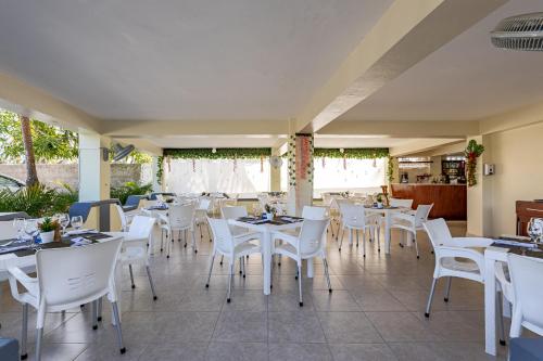 ห้องอาหาร, Hotel Turístico Marian (Hotel Turistico Marian) in ลาส เทอเรนาส