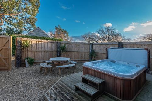 Kert, Somerset Country Escape - Luxury barns with hot tubs in Hatch Beauchamp