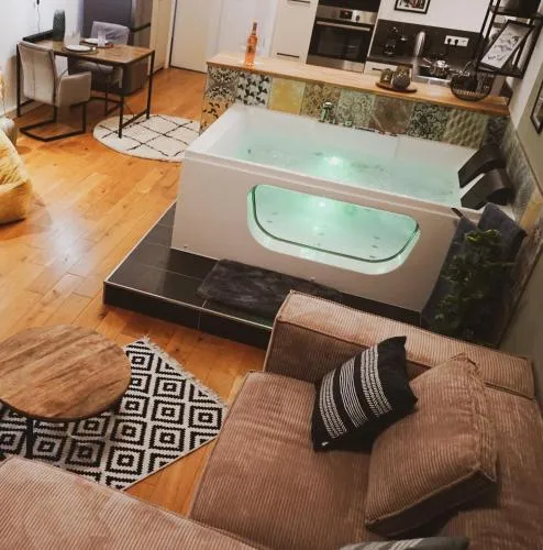 Stilvolles City-Loft mit privatem Whirlpool in Trier, Deutschland