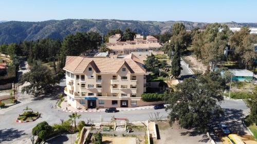 . HOTEL DES THERMES