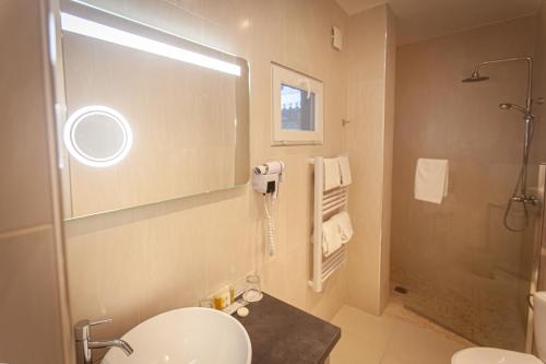 Hôtel Churchill Bordeaux Centre - image 6