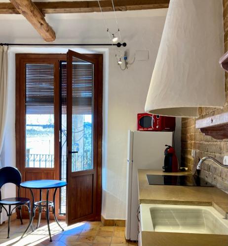 Konyha, Origens II - Ideal para parejas in El Perelló (Catalonia)