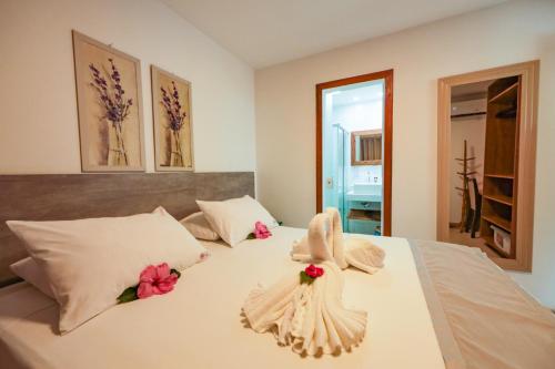 2 bedrooms, 4 beds