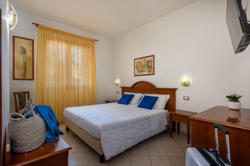 Double Room room in Helios Hotel