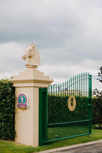 Ingliston Country Club Hotel - image 14
