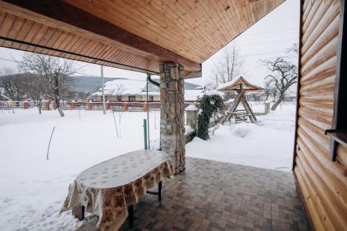 Садиба Федорчуків Гірська хатина 1 in Sheshory