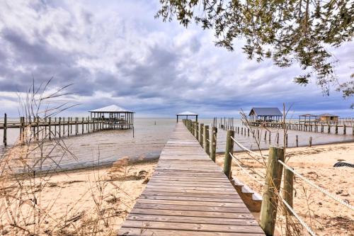 Luxe Fairhope Home - Short Walk to the Beach!