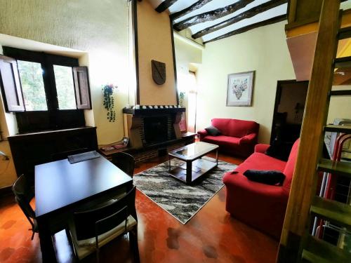 Apartamento medieval en el Camino De Santiago - Apartment - Estella