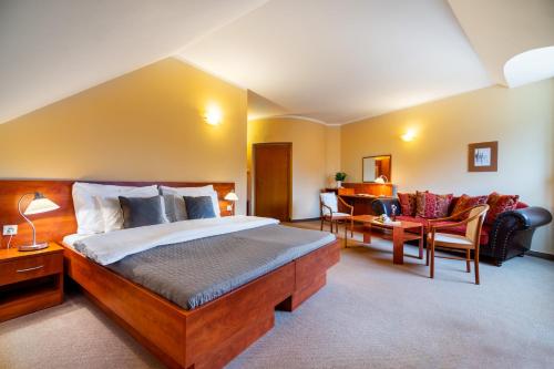 Double or Twin Room with Extra Bed