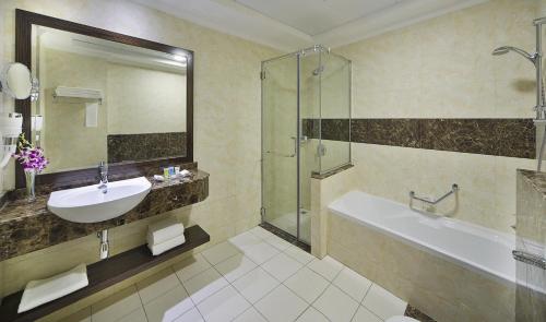 room detail thumbnail 2