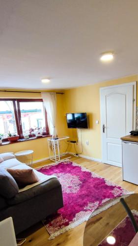 Green Gate Apartments - image 2
