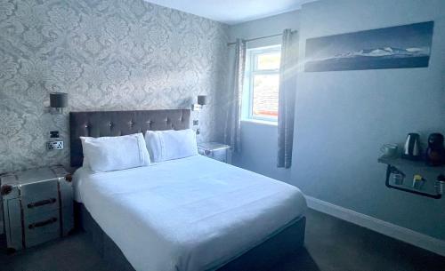 1 queen bed