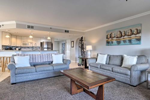Condo with Golf Course View 2Mi to Dollywood and Parkway - image 10