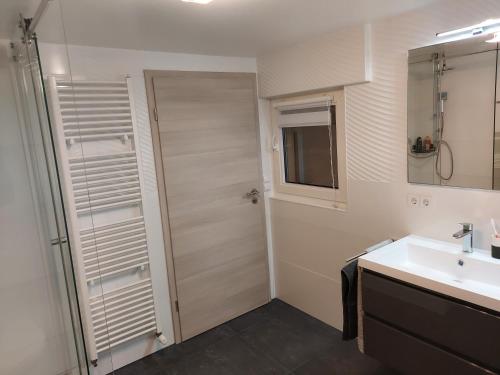 Bathroom, Ferienwohnung Popp in Erzhausen