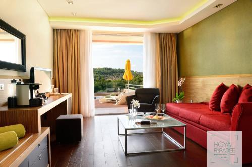 Suite, royal, sea view, spa bathtub