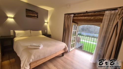 1 double bed, 3 twin beds