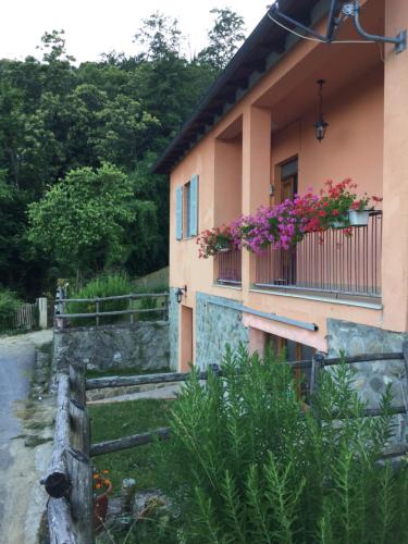 Bejárat, Villa Chanel in Casola in Lunigiana