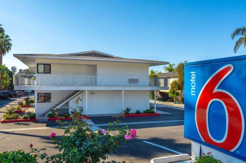 Motel 6 Santa Barbara - State Street