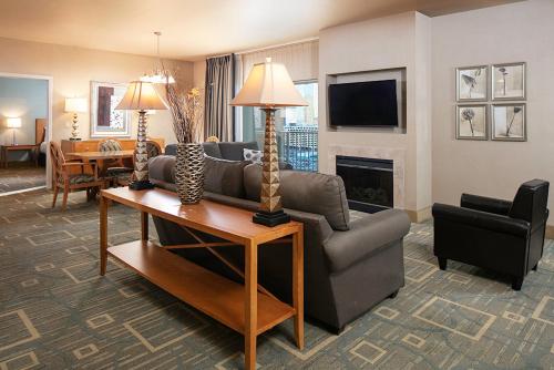 Two-Bedroom Suite