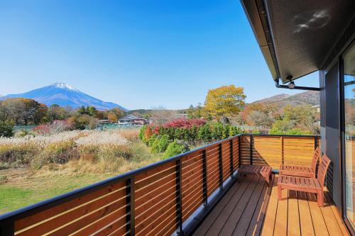 SILVER SPRAY MtFuji view Yamanakako