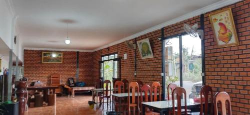 Étterem, Manel Guesthouse and Restaurant in Sen Monorom