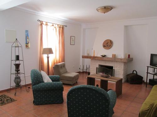 One-Bedroom Apartment image 8