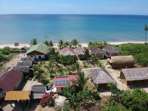 Exterior view, Footprints beach resort in Romblon