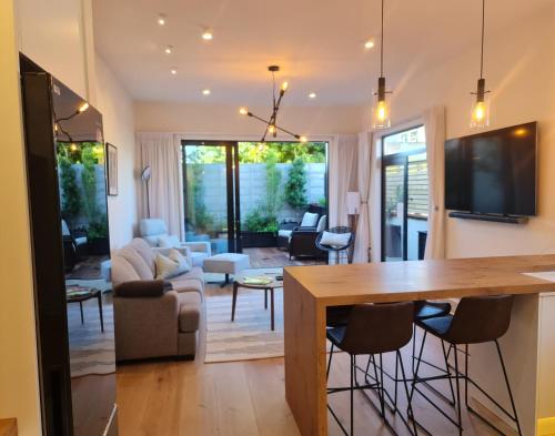 Oaktree House in Nelson