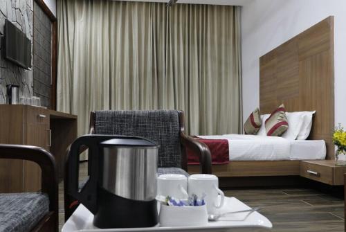 Shivani Foods &amp; Resort — Hotel in Ranikhet